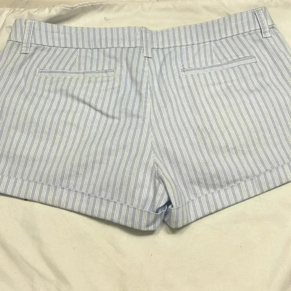 So Juniors Blue Striped Shorts Size 11 - Picture 5 of 5